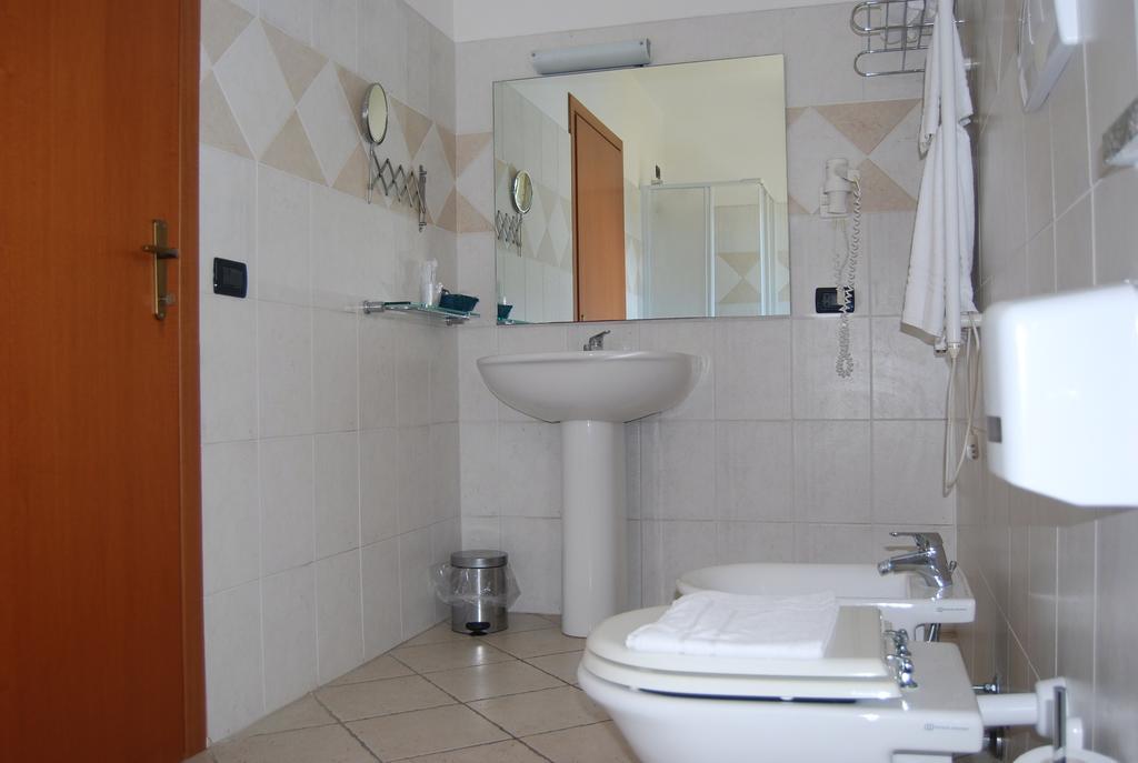 Telma Hotel Террачина Екстер'єр фото